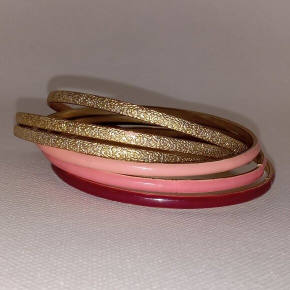 Retro 80s Pinks & Gold Tone Bangle Bracelet - Picture 1 of 9